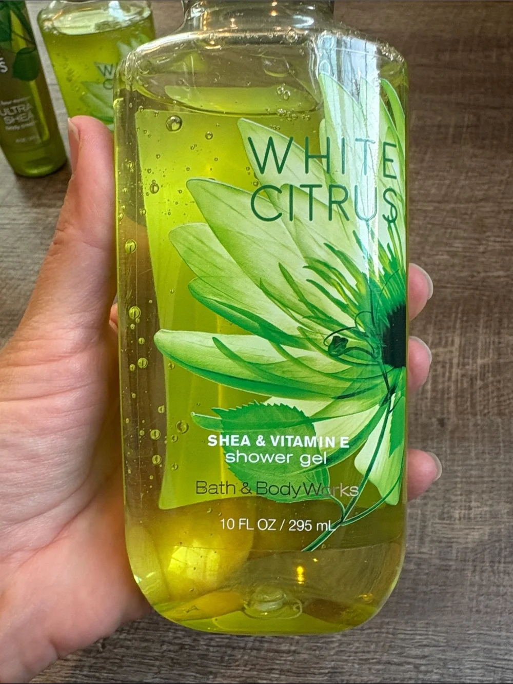 Bath & Body Works White Citrus Shower Gel & Ultra Shea Body Cream Set of 4 NEW